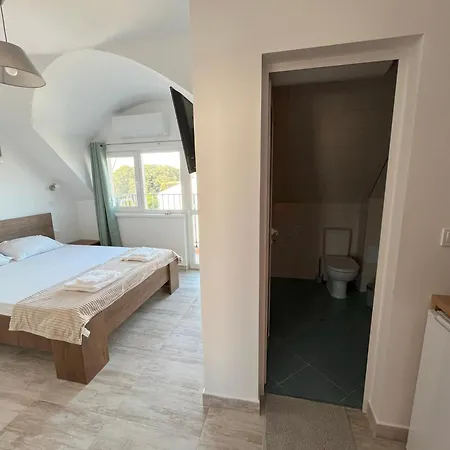 семеен Brizo *