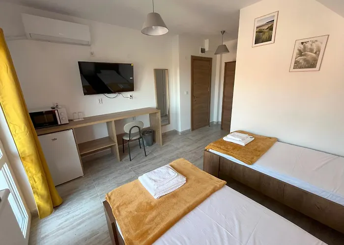 семеен Brizo * Ахтополь