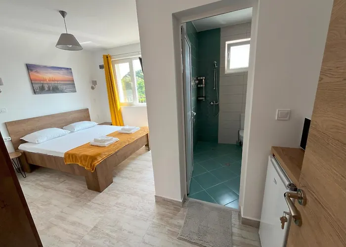 семеен Brizo Хотел