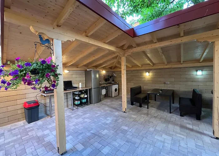 семеен Brizo Хотел